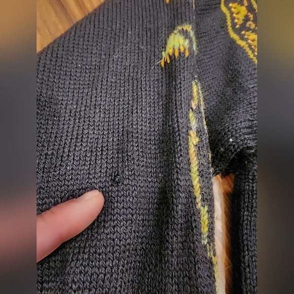 Vtg Maureen Goldie Designs 100% Pure Wool Sweater - Picture 6 of 12